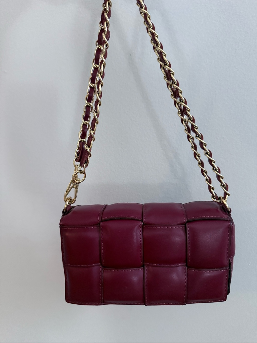 Burgundy Shoulder Bag with Gold Chain Strap